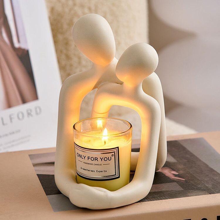 Heartwarming Loving Couple Resin Statue - A Timeless Modern Home Decor Accent For Bookshelves, Office Desks Gift